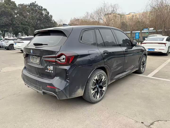 Фото 4 - BMW iX3