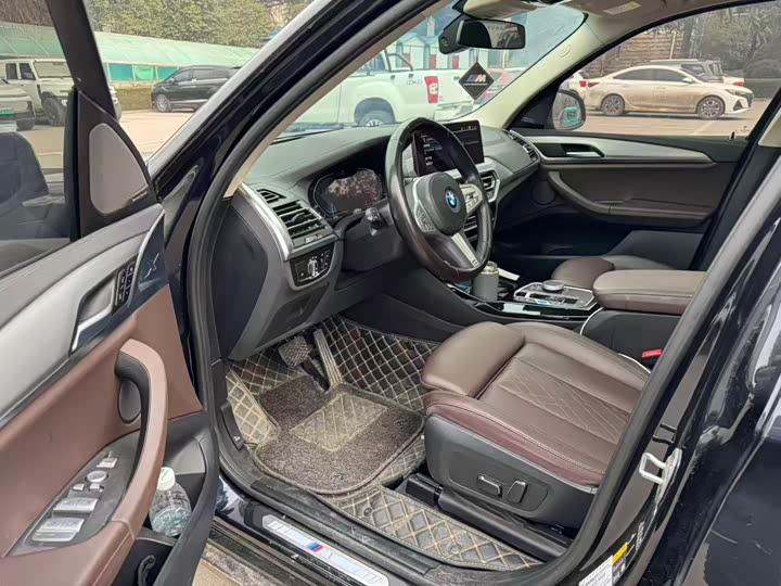 Фото 5 - BMW iX3