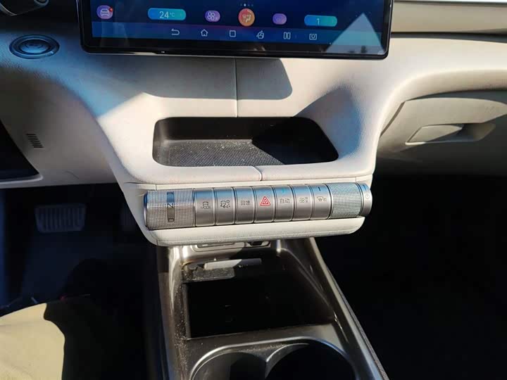 Фото 6 - BYD Dolphin