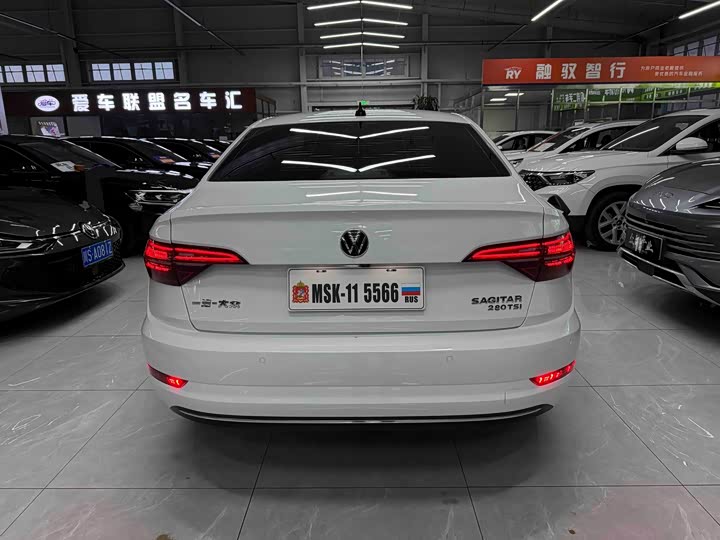 Фото 5 - Volkswagen Sagitar L