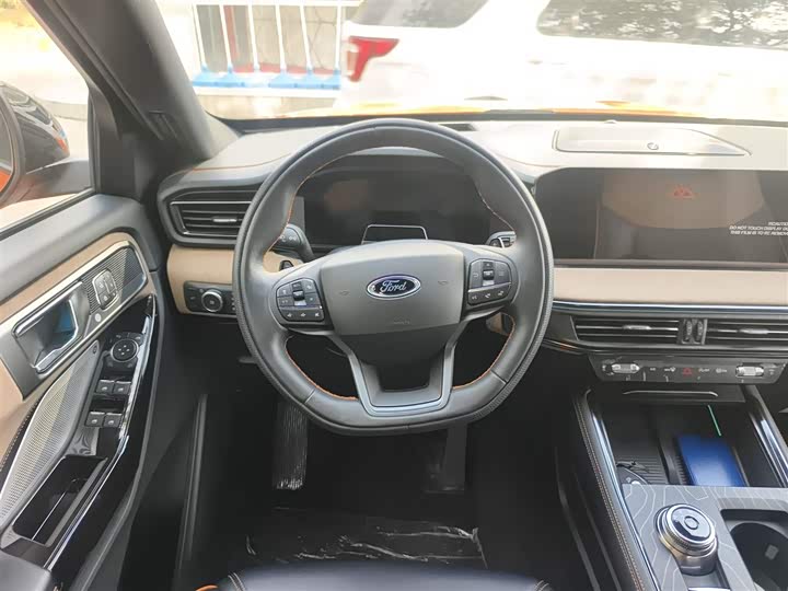 Фото 3 - Ford Explorer