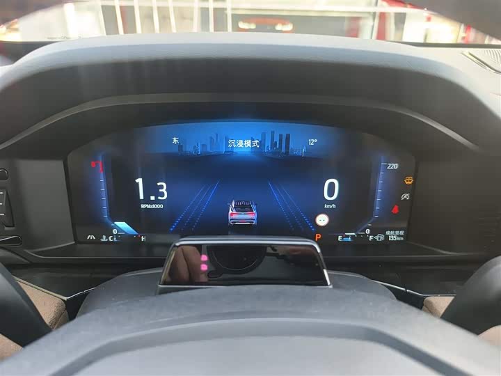 Фото 4 - Ford Explorer