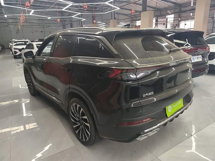 Фото 5 - Beijing X7