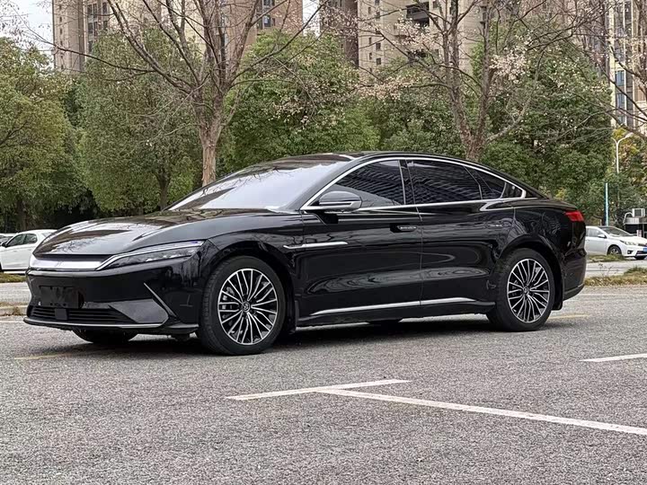 Фото 1 - BYD Han