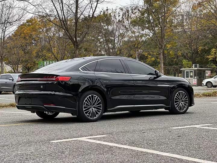 Фото 5 - BYD Han