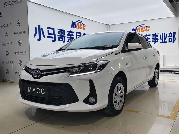 Фото 2 - Toyota Vios