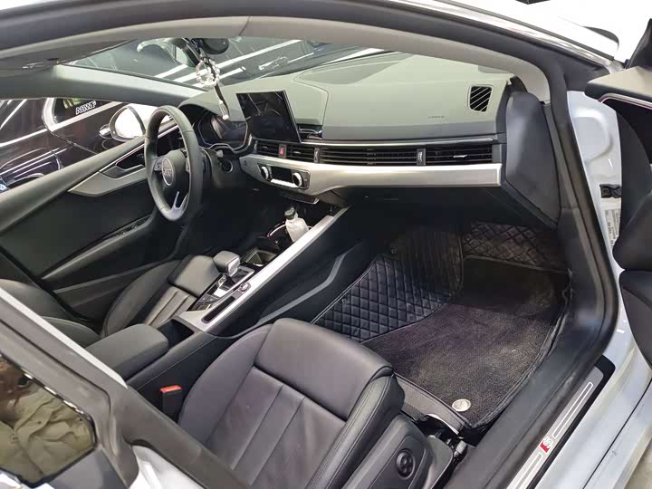 Фото 3 - Audi A5