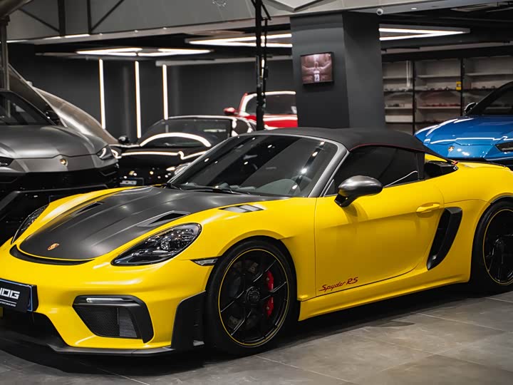 Фото 1 - Porsche 718