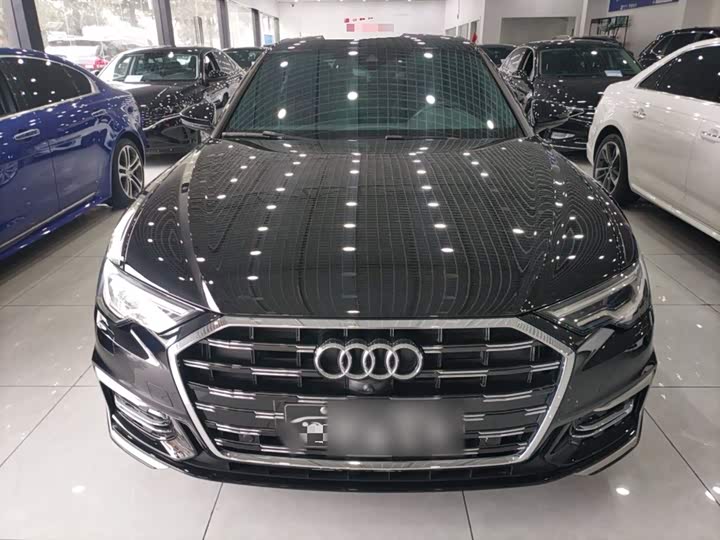 Фото 3 - Audi A6L