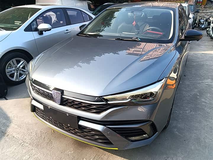 Фото 1 - Roewe i5