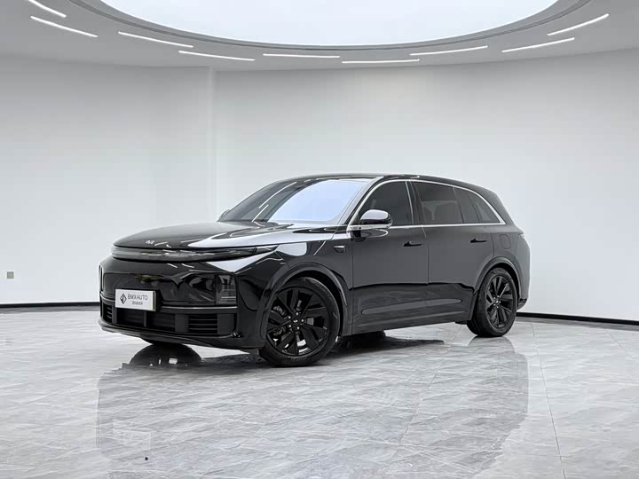 Фото 1 - LiXiang L7