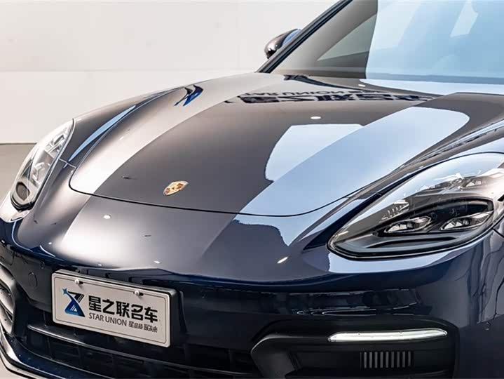 Фото 4 - Porsche Panamera