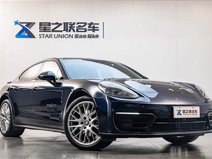 Фото 5 - Porsche Panamera