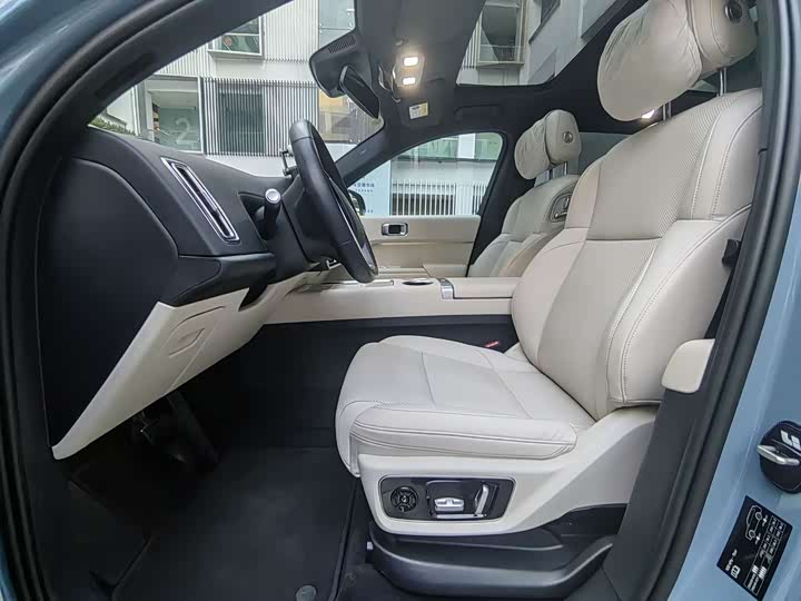 Фото 7 - LiXiang L7