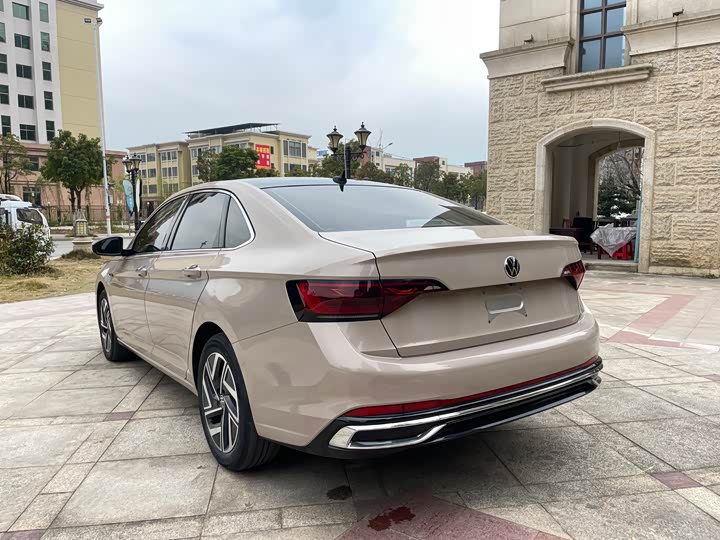 Фото 9 - Volkswagen Sagitar L