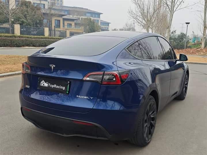 Фото 9 - Tesla Model Y