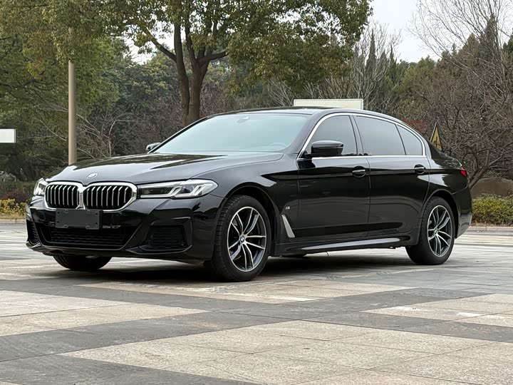 Фото 1 - BMW 5 Series