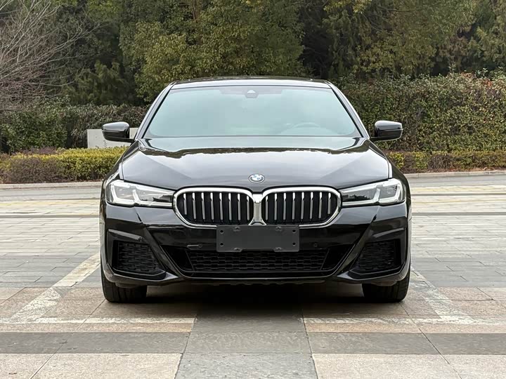 Фото 2 - BMW 5 Series