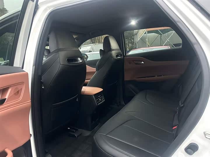 Фото 4 - Changan UNI-Z