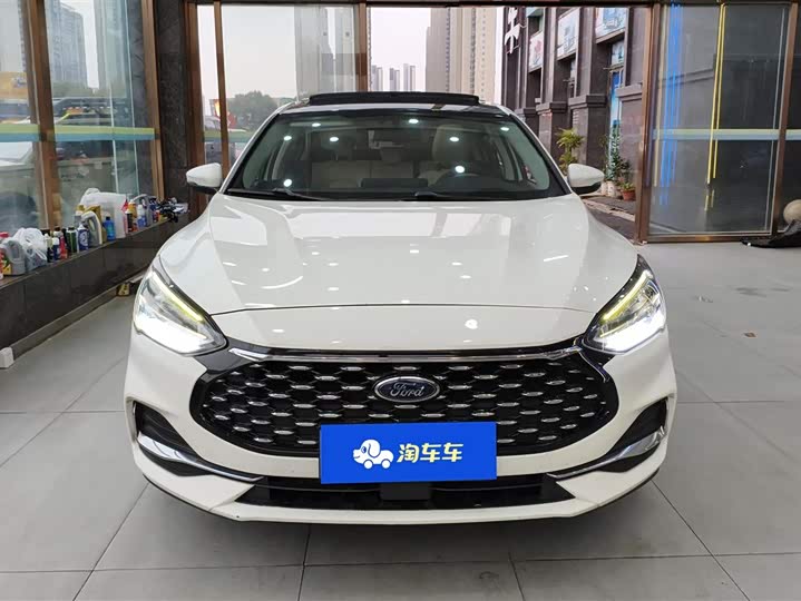 Фото 2 - Ford Focus