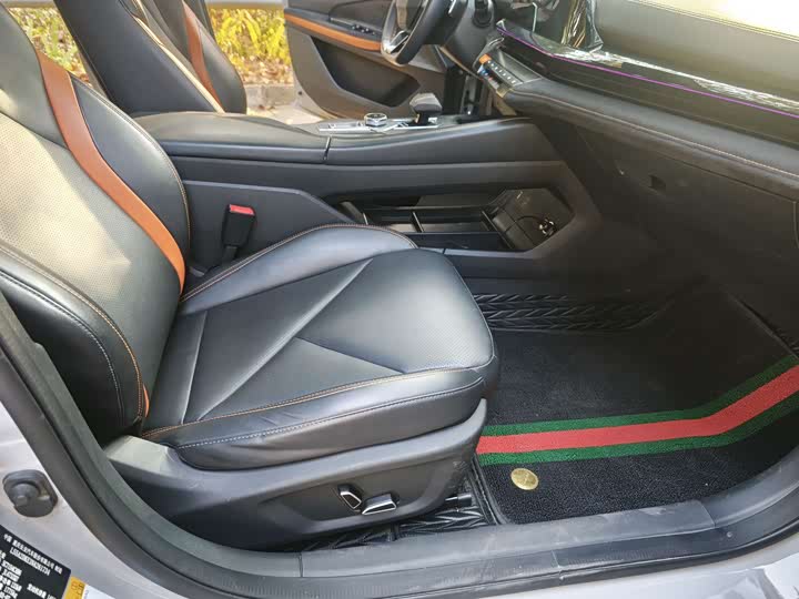 Фото 5 - Changan UNI-V