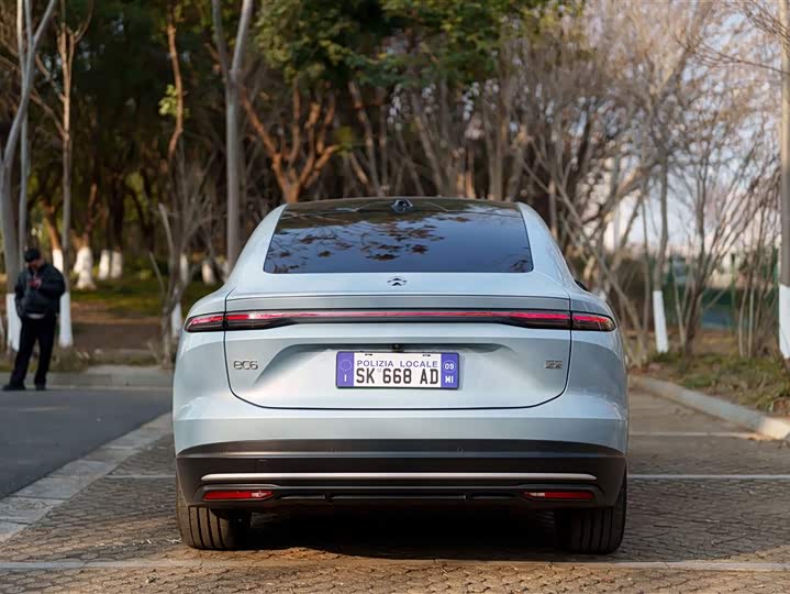 Фото 5 - Nio EC6