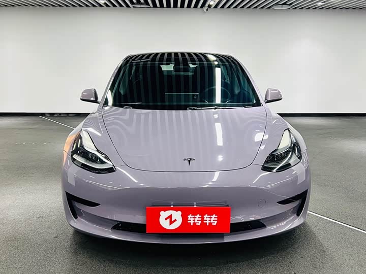 Фото 2 - Tesla Model 3