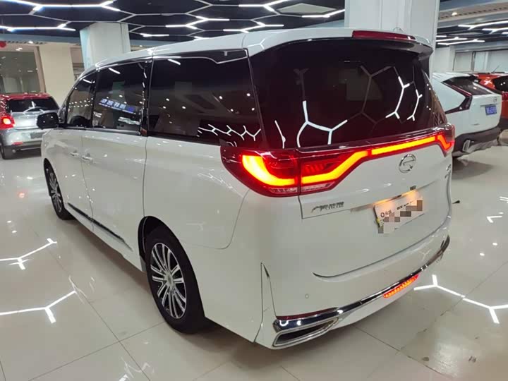 Фото 5 - GAC Trumpchi M8