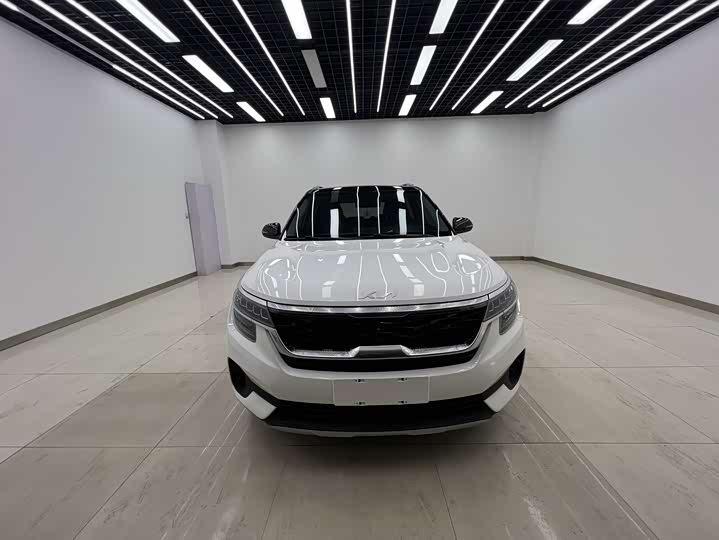 Фото 2 - Kia KX3