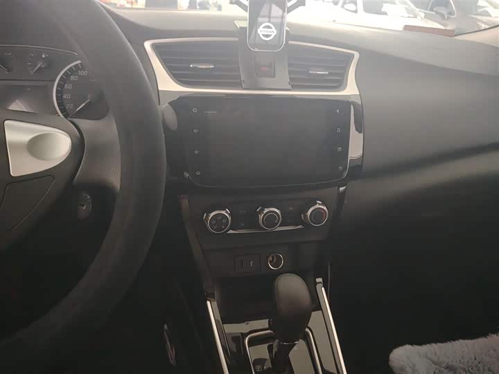 Фото 5 - Nissan Sylphy