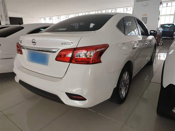 Фото 8 - Nissan Sylphy