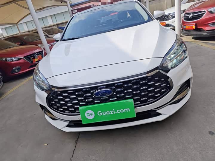 Фото 3 - Ford Focus