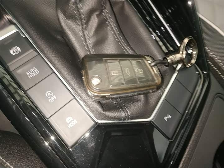 Фото 9 - Volkswagen Tayron