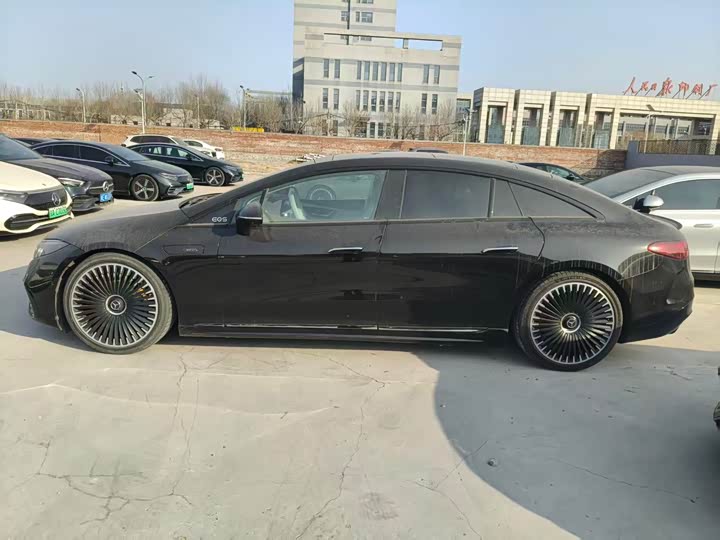 Фото 7 - Mercedes-Benz EQS AMG