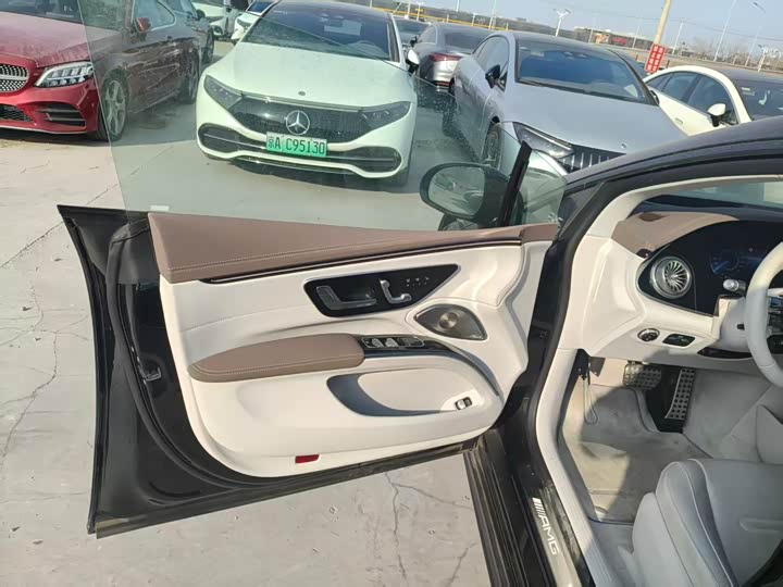 Фото 9 - Mercedes-Benz EQS AMG