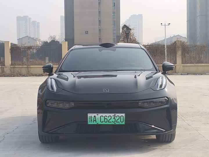 Фото 2 - Zeekr 001