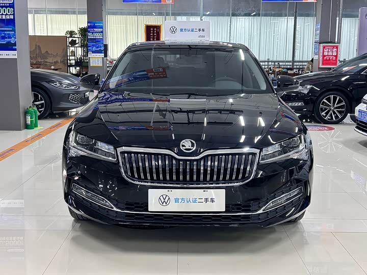 Фото 2 - Skoda Superb