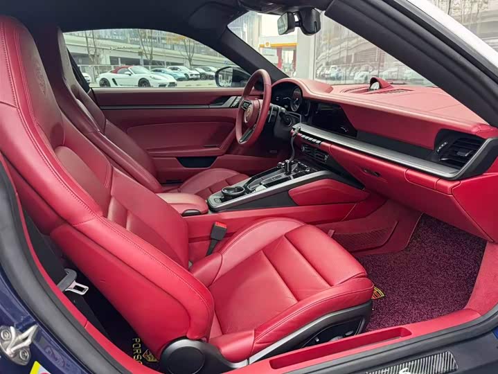 Фото 7 - Porsche 911