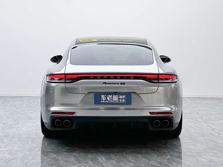 Фото 5 - Porsche Panamera