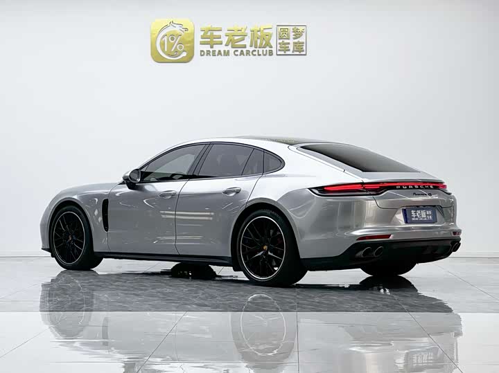 Фото 6 - Porsche Panamera