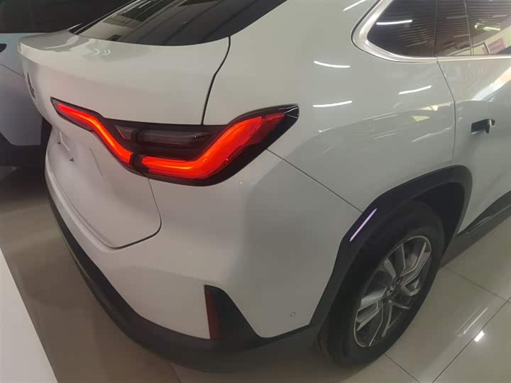 Фото 8 - Nio EC6