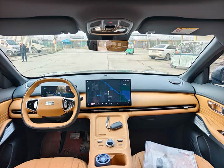 Фото 7 - Geely Galaxy Starship 7