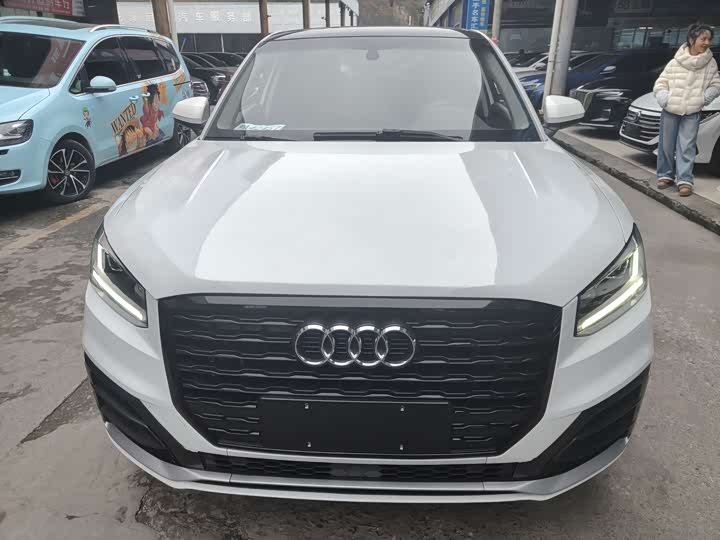Фото 2 - Audi Q2L