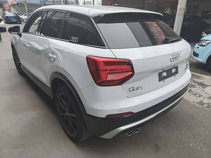 Фото 6 - Audi Q2L
