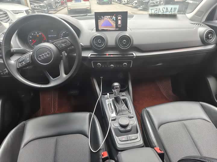Фото 9 - Audi Q2L