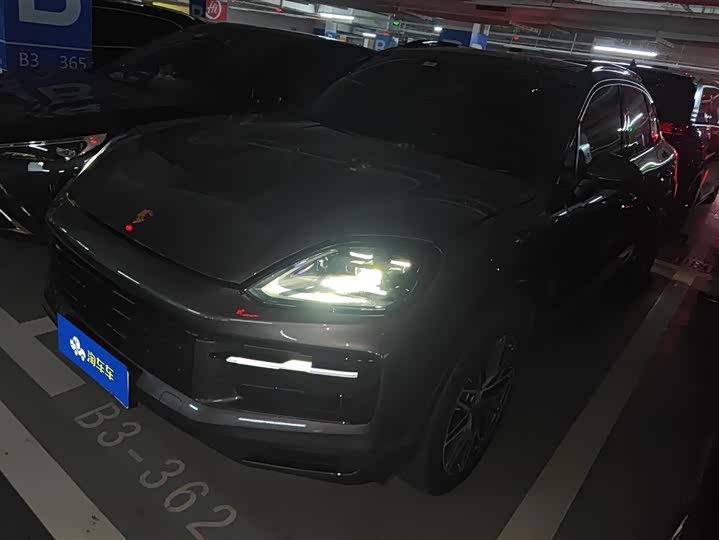 Фото 1 - Porsche Cayenne