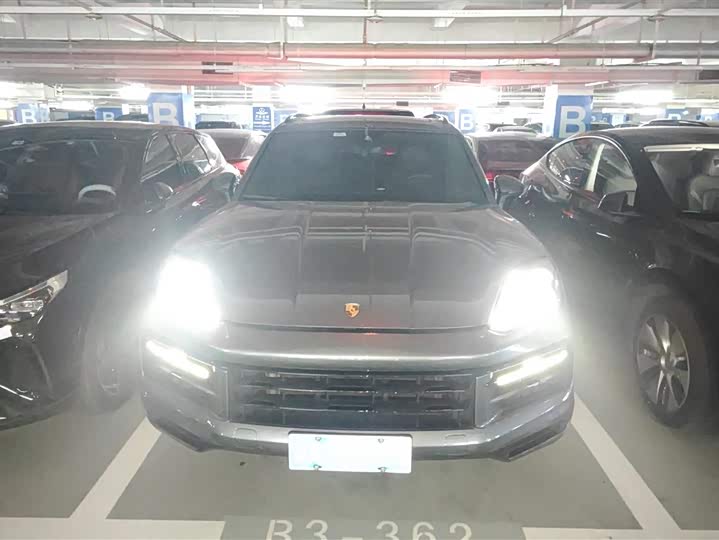 Фото 2 - Porsche Cayenne