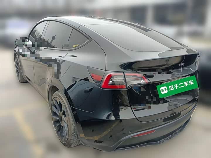 Фото 9 - Tesla Model Y