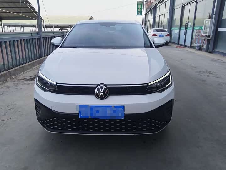 Фото 2 - Volkswagen Lavida