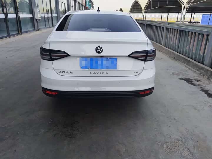 Фото 5 - Volkswagen Lavida